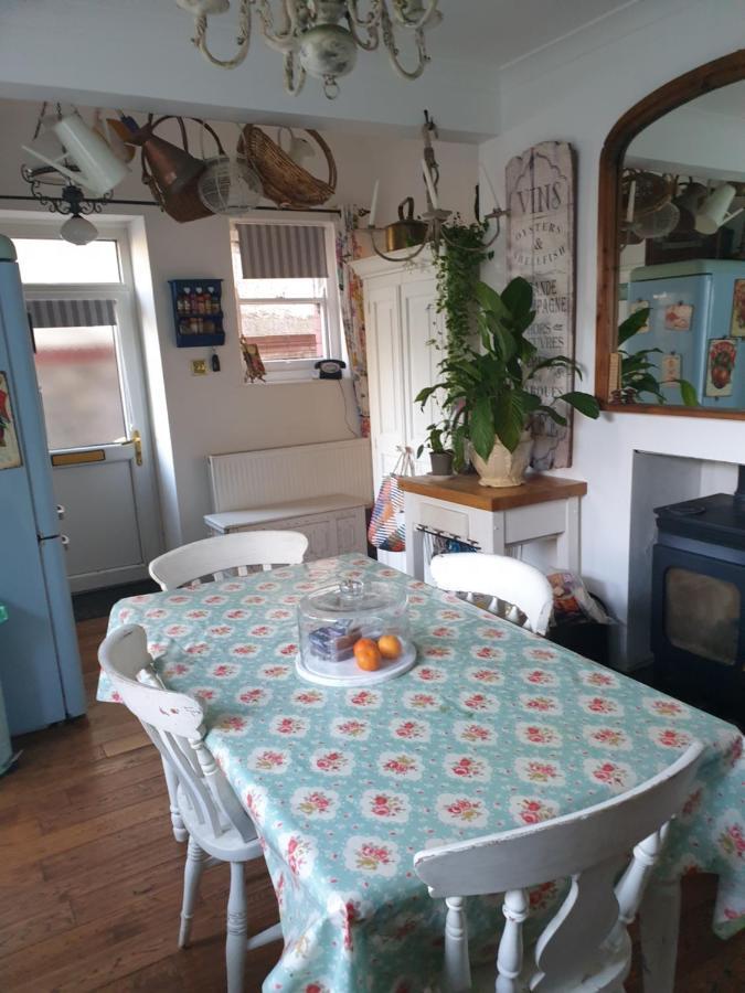 Private Room Near Roath Lake/Park 卡迪夫 外观 照片